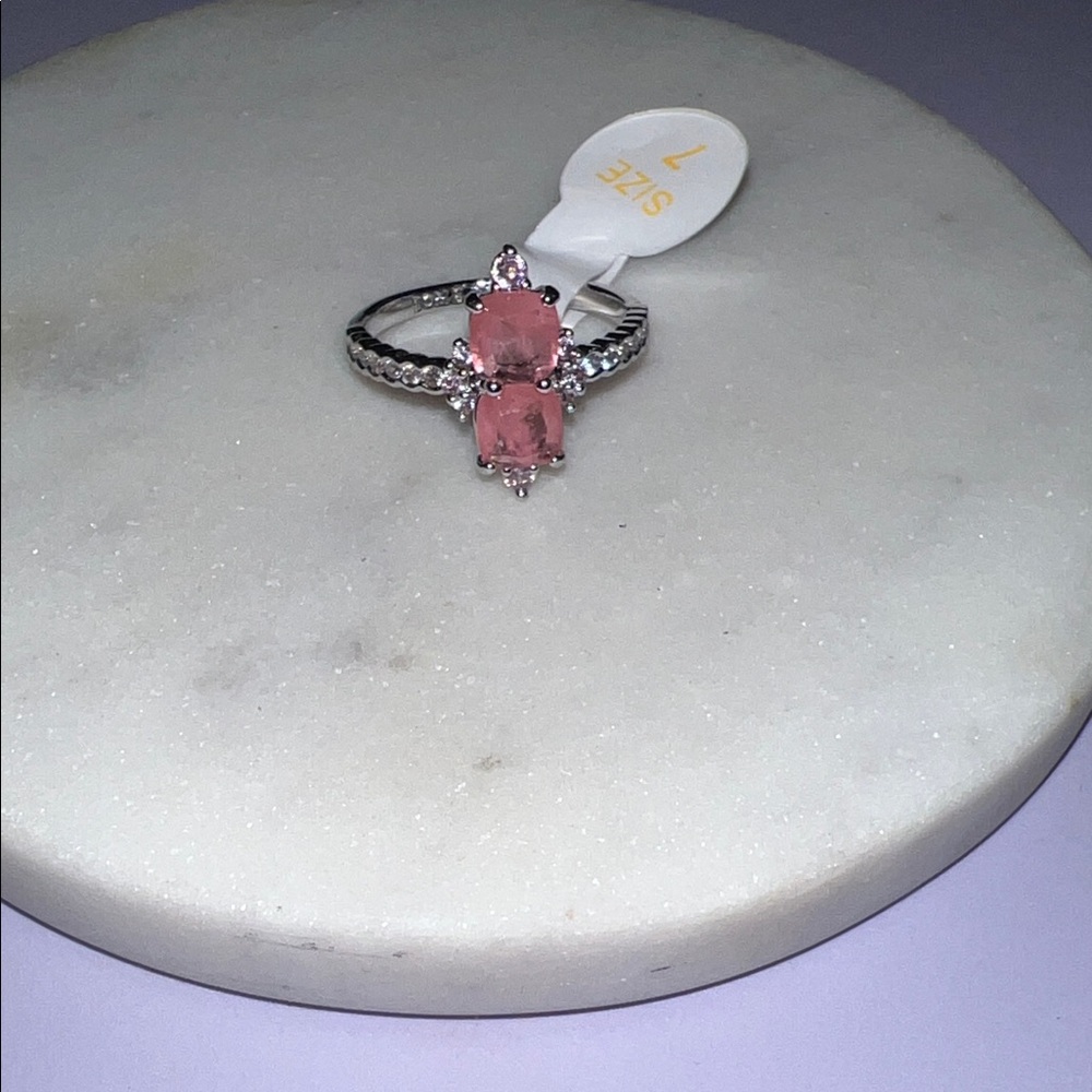 Bomb party Elegant Pink Gemstone Ring